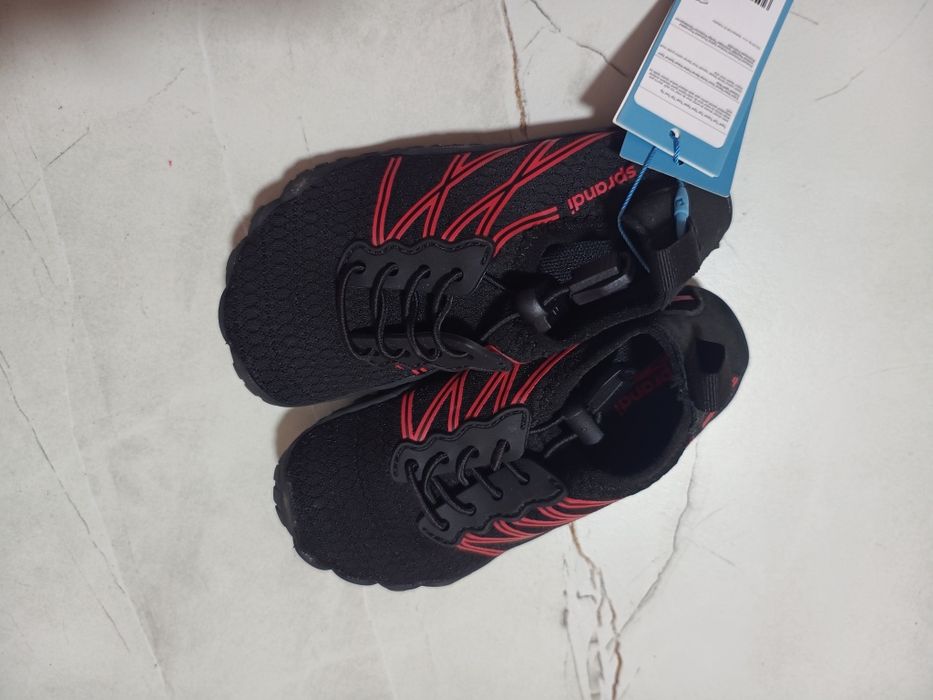 Buty na basen 26