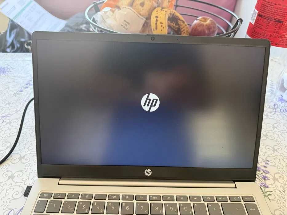 Computador HP 14 AMD Ryzen 16GB RAM 512GB