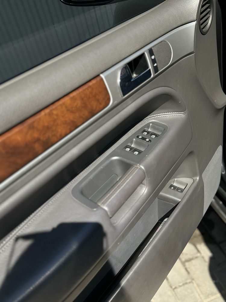 Продам Volkswagen Touareg