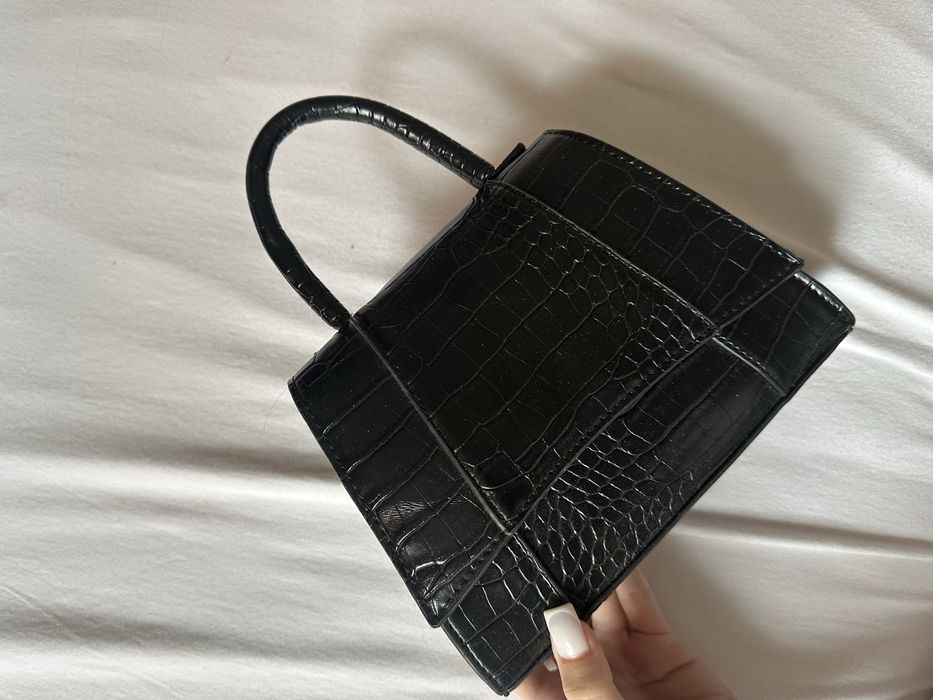 Чорна сумка. Шкіряна сумка. Sinsay