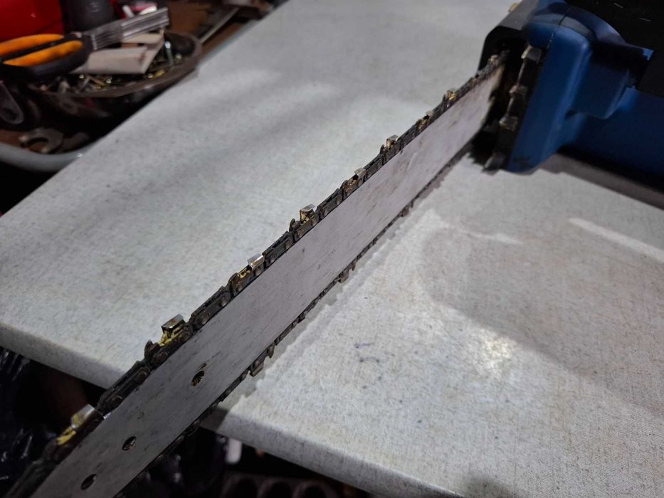 Elektryczna Piła Łańcuchowa Top-Craft EKS 1800-40' 1800W