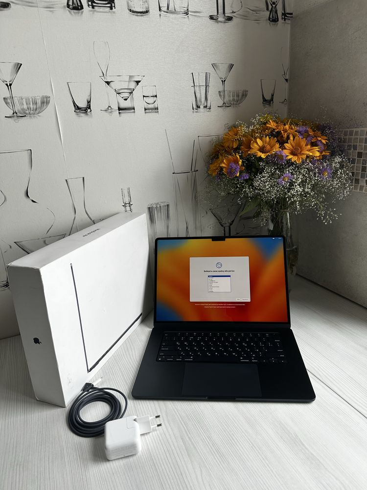 MacBook Air 15” Retina (M2, 2024)