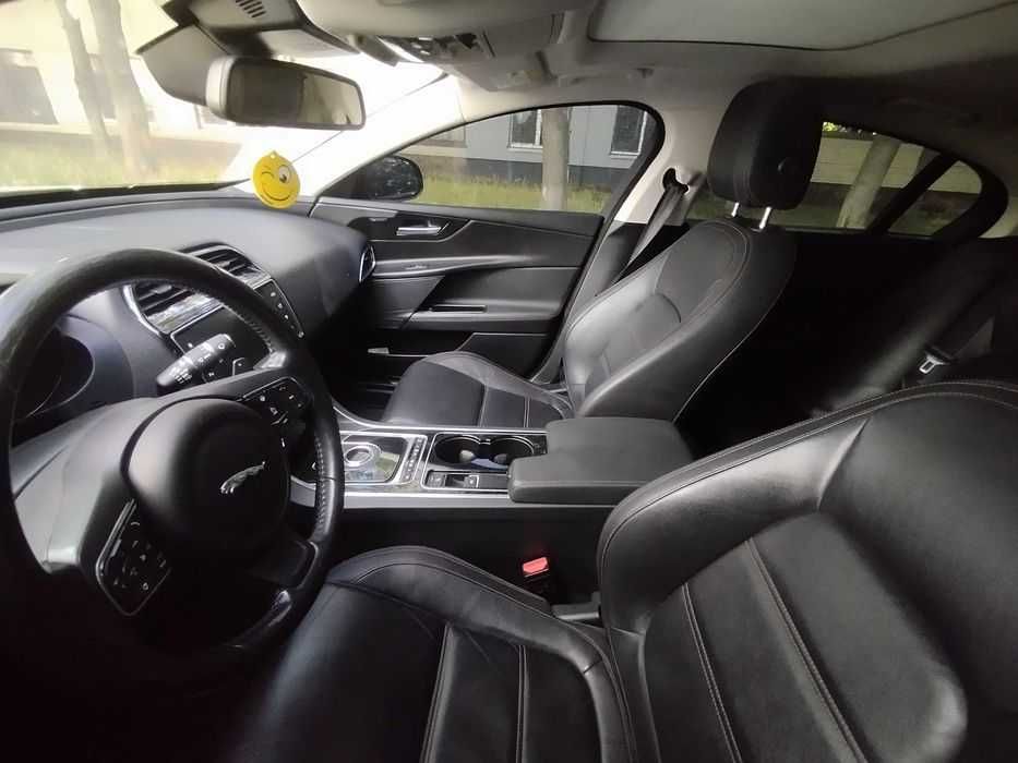 Потолок карта двери Jaguar XE пласик салона руль