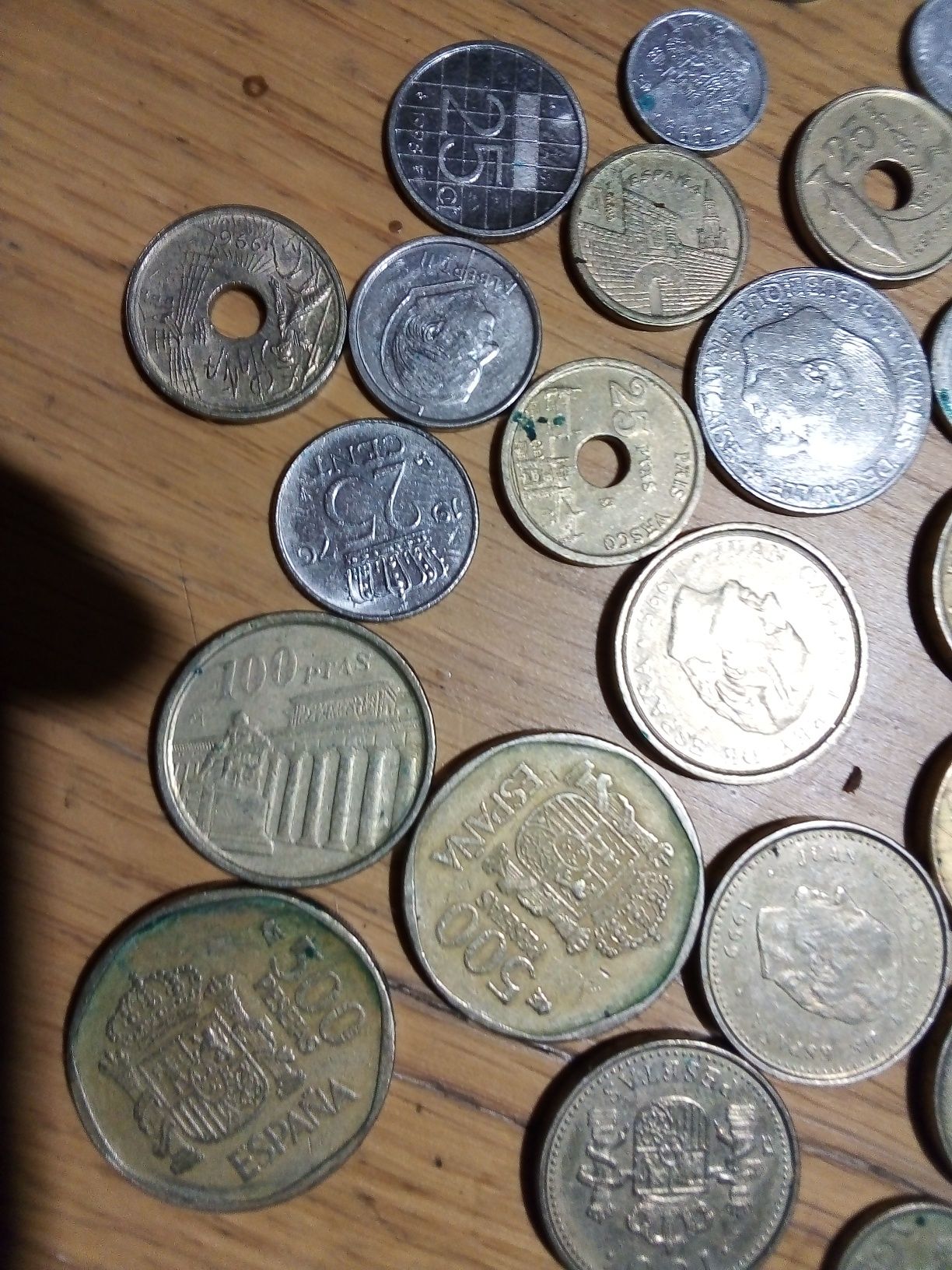 Moedas antigas várias de 1968 a 2011