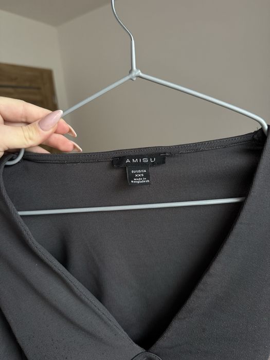 damski top z długim rękawem