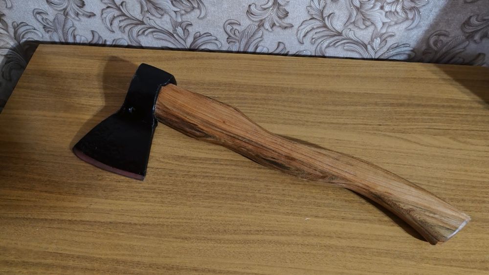 Средний коварный топор времён СССР