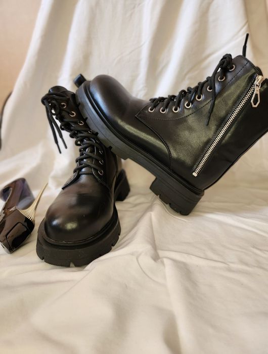 Продам шкіряні демісезонні жіночі ботинки, розмір 39