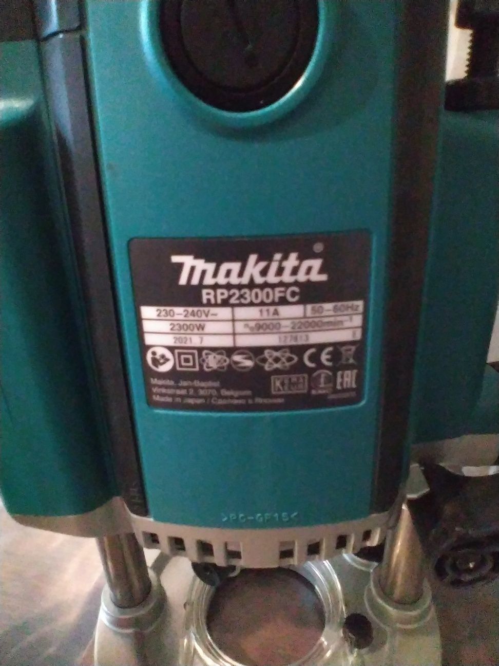 Makita rp2300FCX фрезер rp2301
