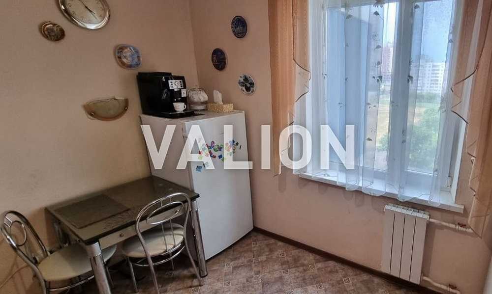 Продам 3-ком.квартиру,возле метро Оболонь, ул. Иорданская 11Д