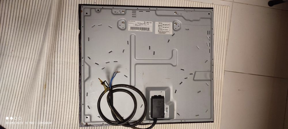 Placa vitrocerâmica Ariston