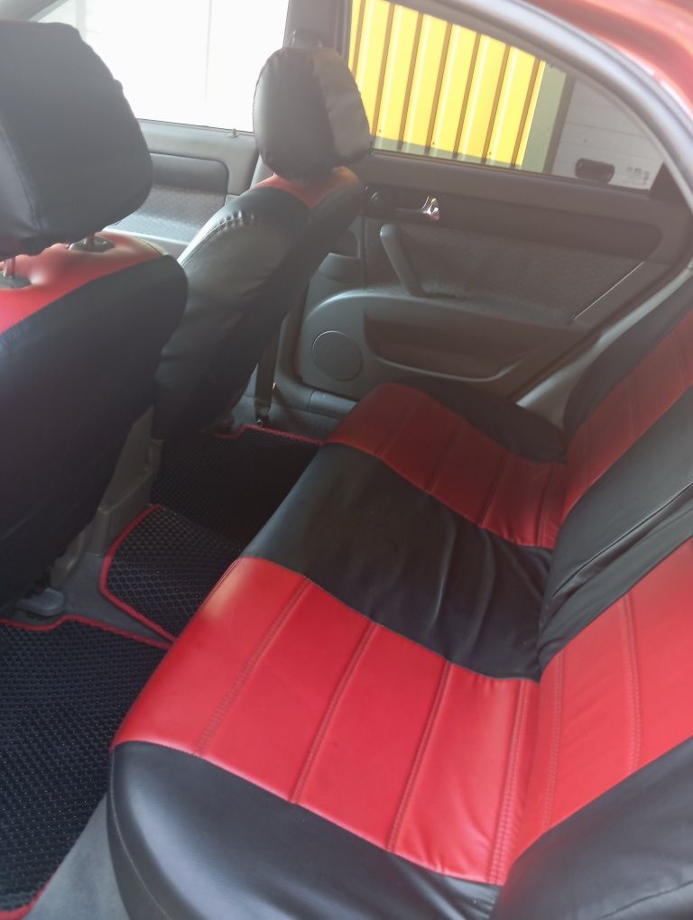 Продам Лачетти,автомат, климат контроль