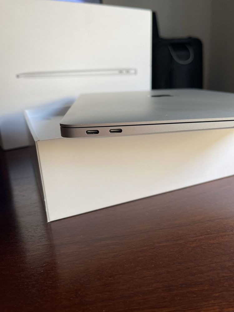Macbook air 13” M1 A2737 para peças