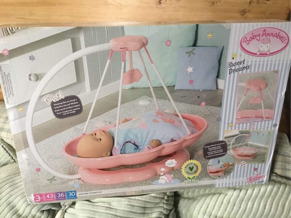 Cama baloiço para boneca(artigos novos)