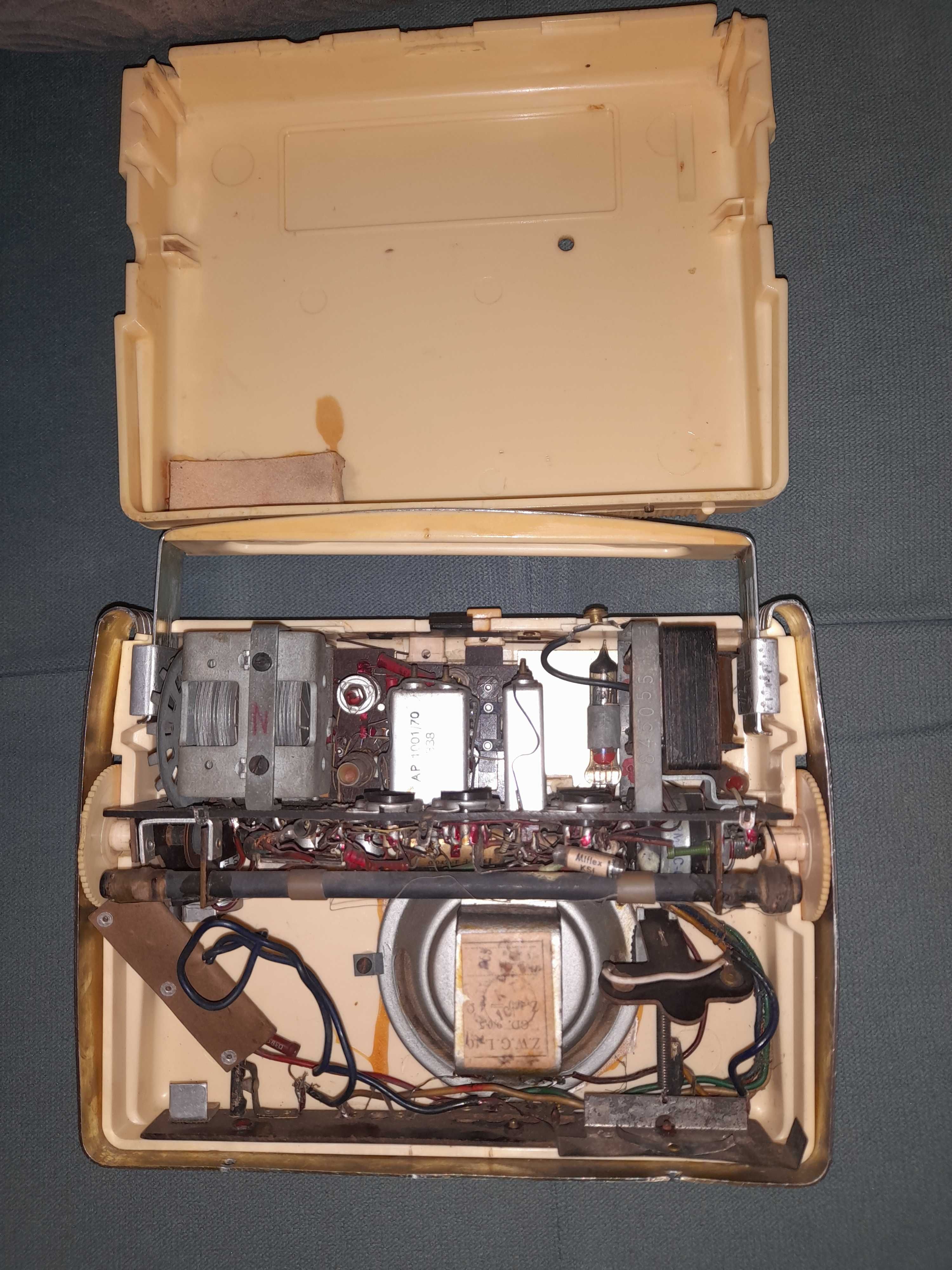 RADIO SZAROTKA - 70-letni zabytek polskiej lampowej techniki