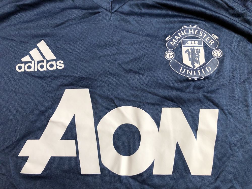 Бомбовая мужская спортивная футболка Adidas Manchester United оригинал