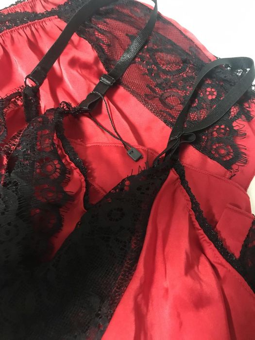 Жіночий нічний комплект