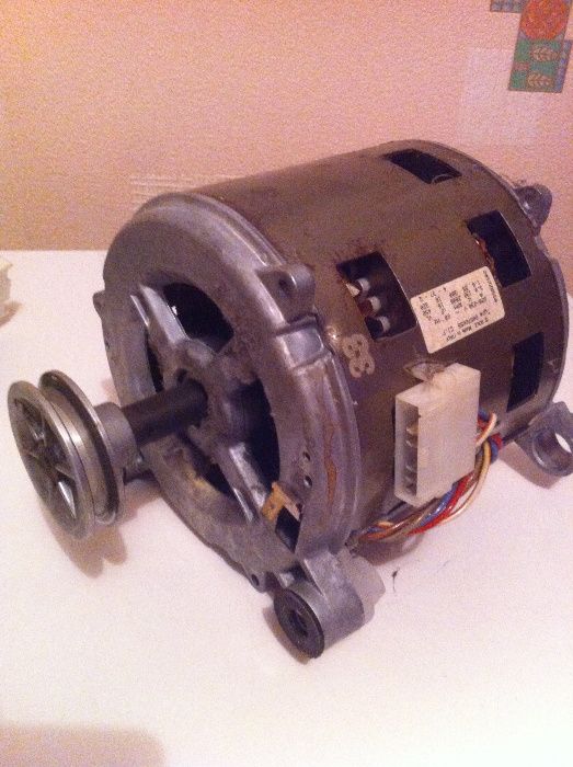 Продам на запчясти на стиральную машинку INDEZIT WG 633 TX,