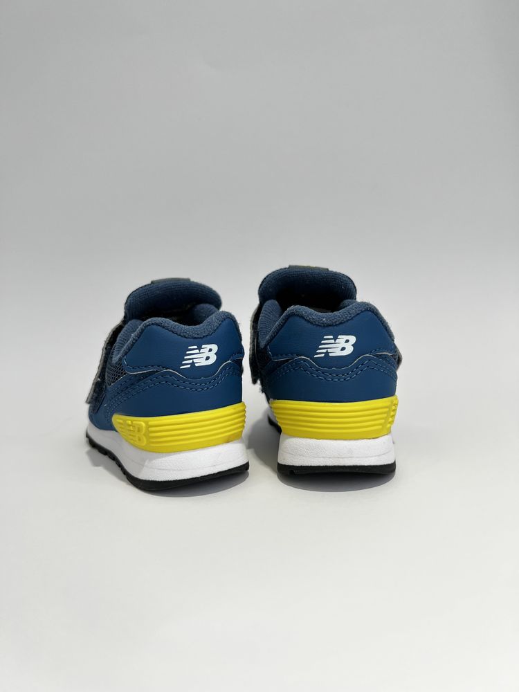 Дитячі кросівки New Balance