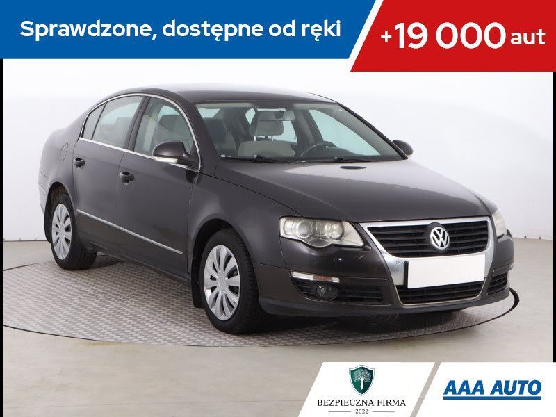 Volkswagen Passat 2.0 TDI Comfortline , Salon Polska, Klimatronic, El. szyby