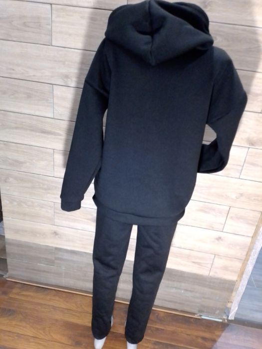 Костюм женский спортивный