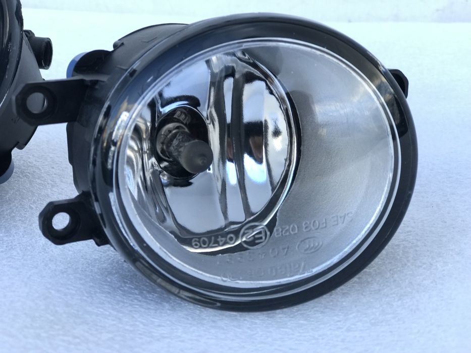 Туманки противотуманка Valeo Toyota  Camry Avensis Rav4 Lexus LX 570