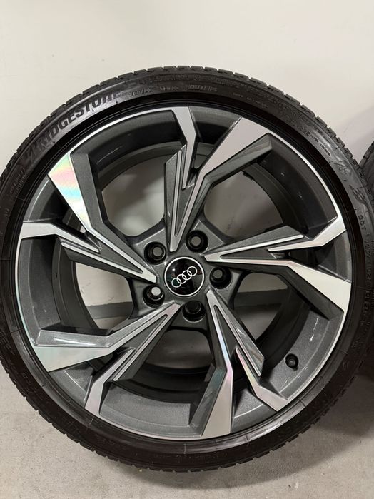 ALUFELGI AUDI A3 S3 8Y0 S-Line Oryginalne Letnie 18 BiColor