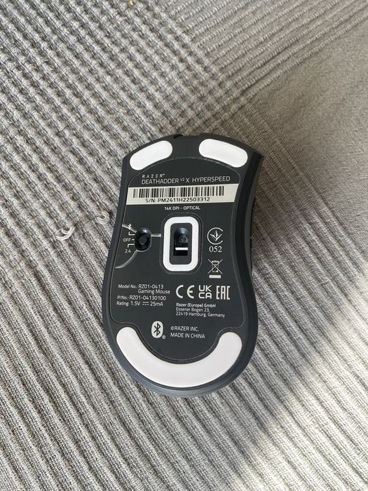 Rato Razer Deathadder V2 X Hyperspeed pilhas