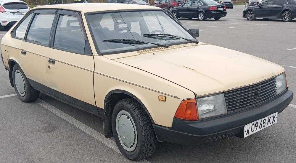 Москвич М2141 з ДВЗ 2106 в нормальному і гарному стані на ходу з газом