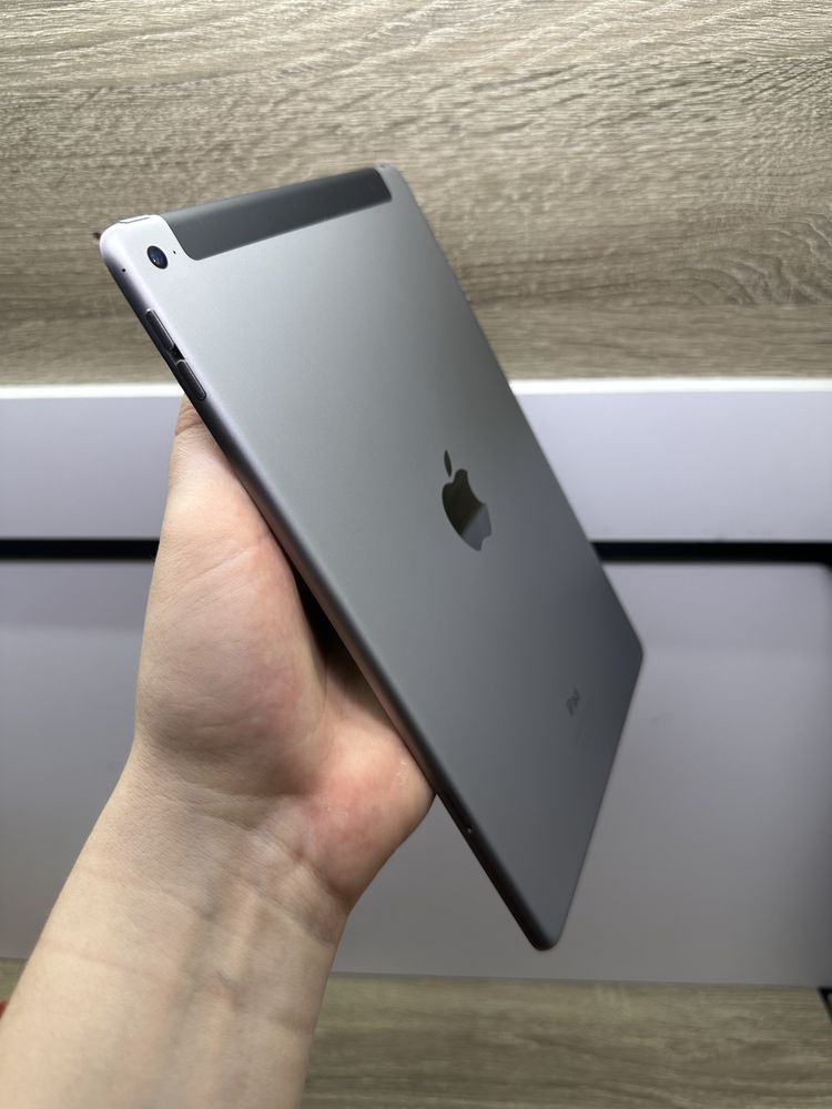 iPad Air 2, 64 ГБ, Wi-Fi + LT