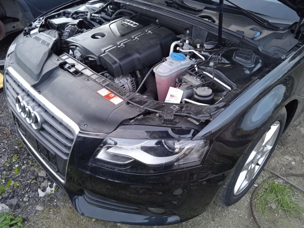 Audi A4 B8 LZ9Y części blacharskie silnik CDHB  skrzynia LLV