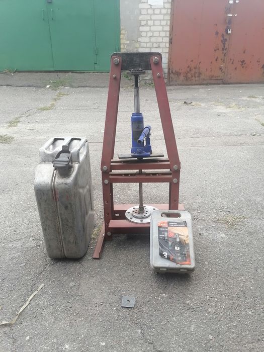 Пресс  с домкратом 3т.