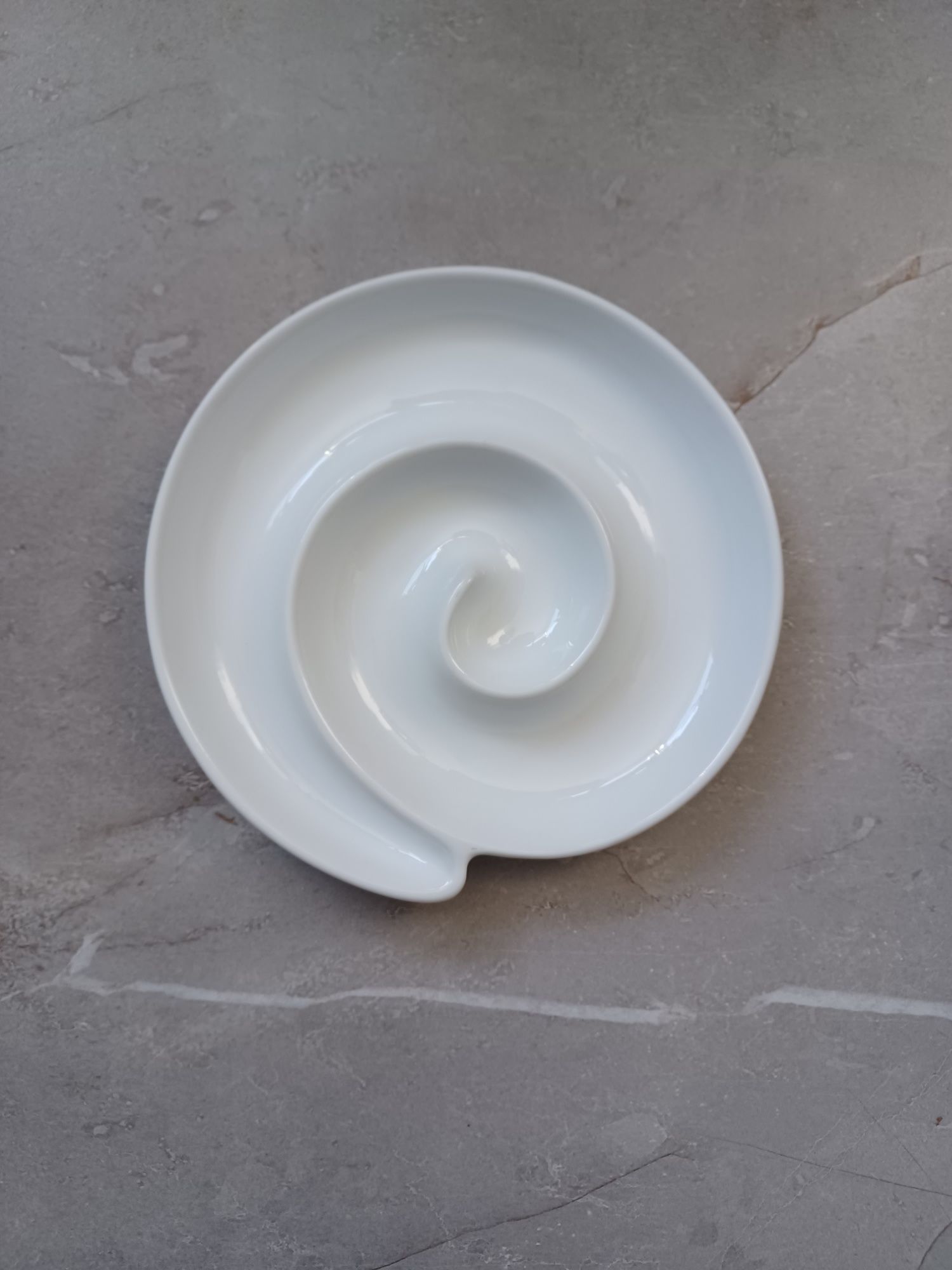 Miseczka porcelanowa półmisek ślimak 17,5 cm