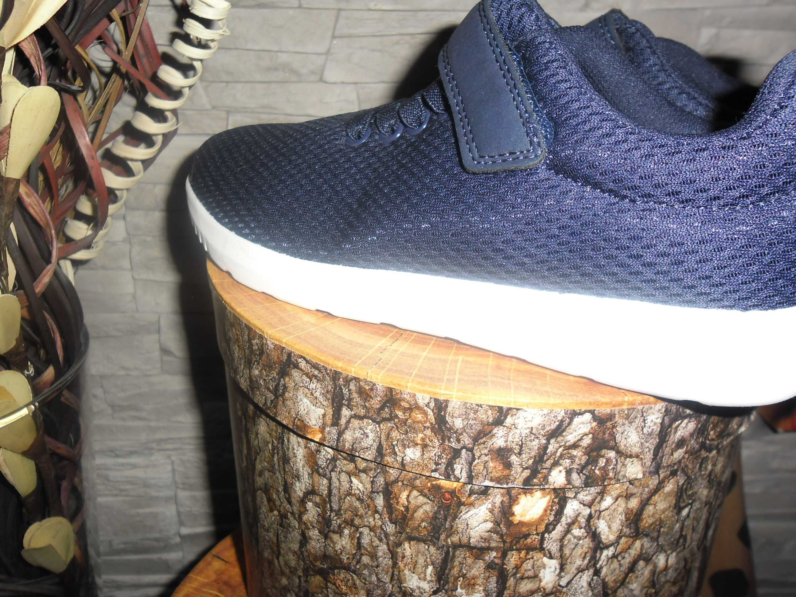 h&m adidasy na rzep dla córci roz 31  nowe z metka