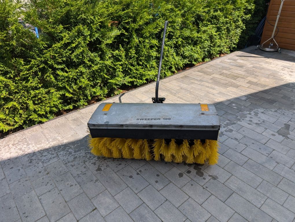 Zamiatarka 100 cm do ciagnika jednoosiowego