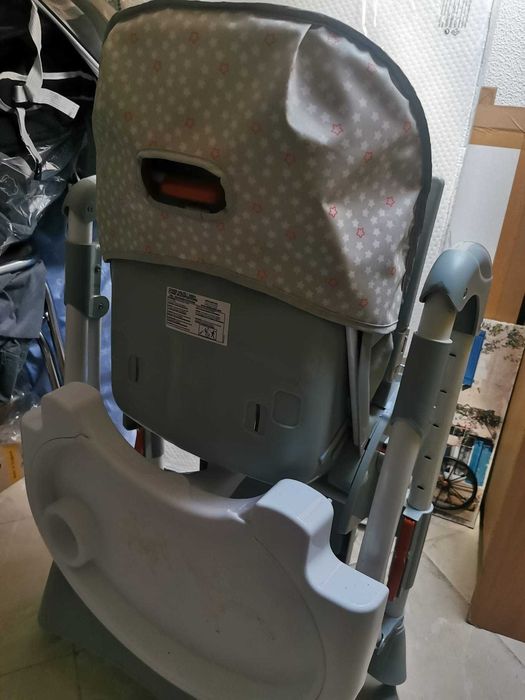 Cadeira Alta Papa Vertbaudet e Banheira OK Baby