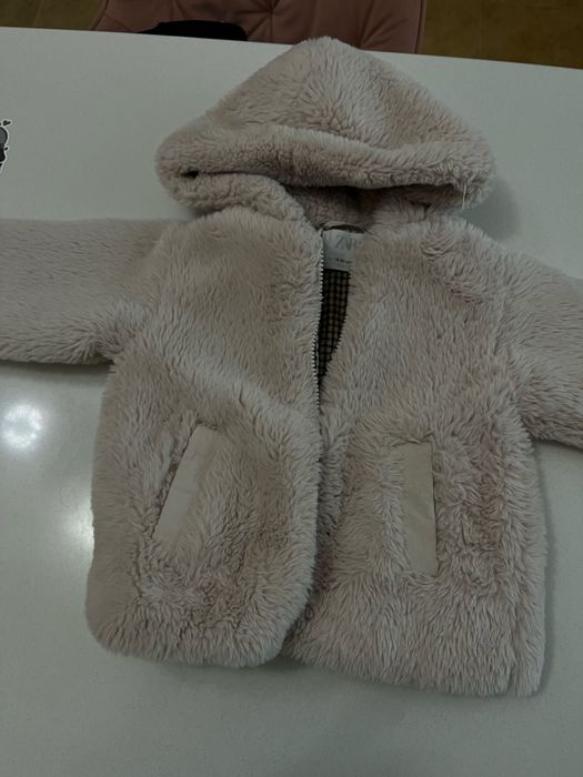 Шубка від zara 2-3 роки