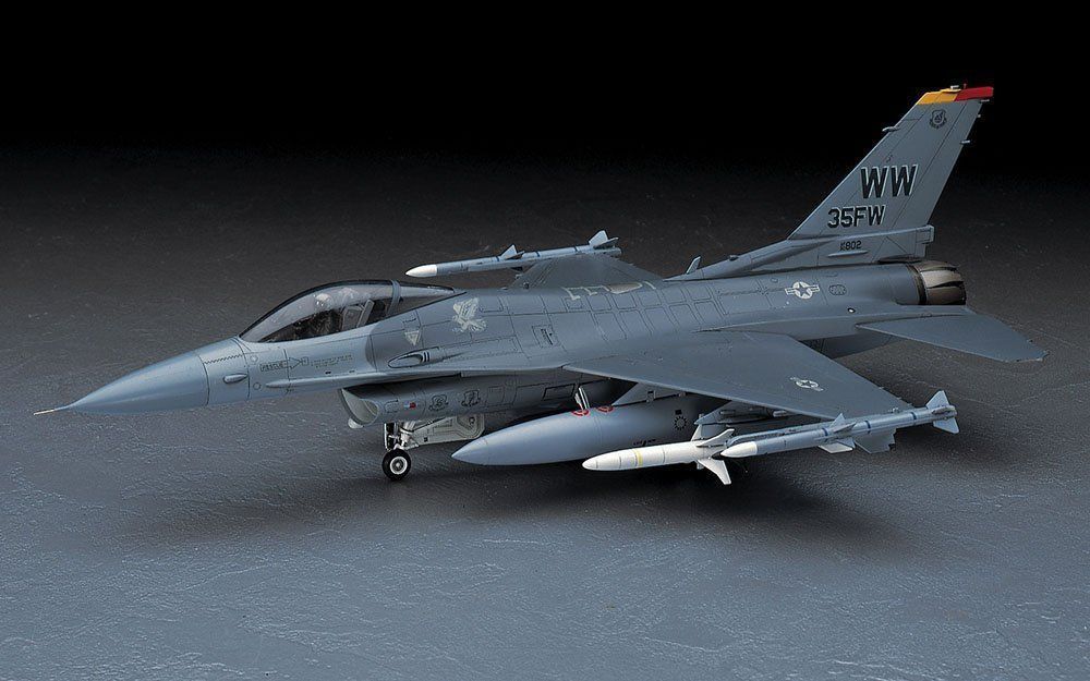 Hasegawa PT32 F-16CJ Fighting Falcon Misawa Japan 1/48