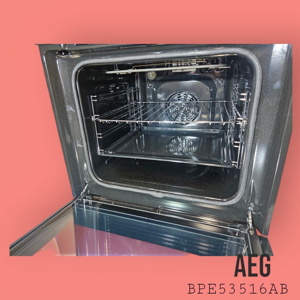 Piekarnik AEG BPE53516AB z pyrolizą – SteamBake