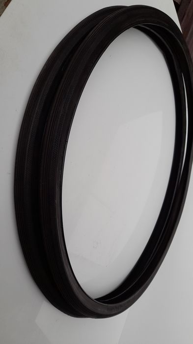 Opony Stomil 27 x 1 1/4 nowe szosowe do romet