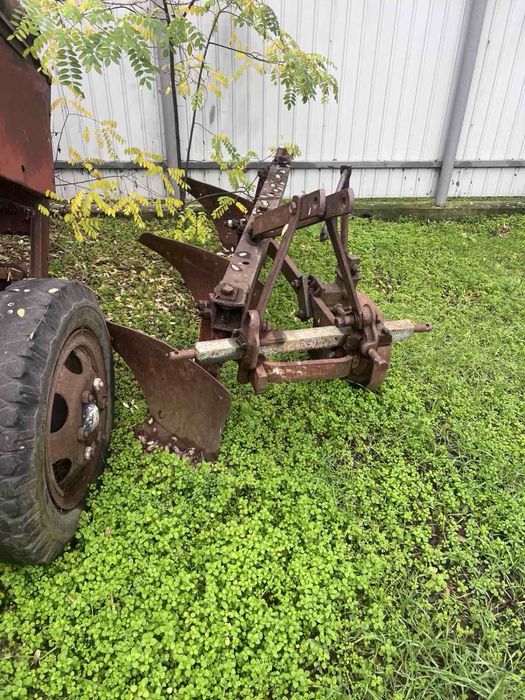 Плуг 3 корпусный