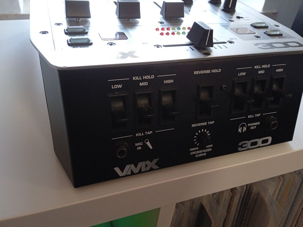 2 Pioneer CDJ100 + Mixer Behringer