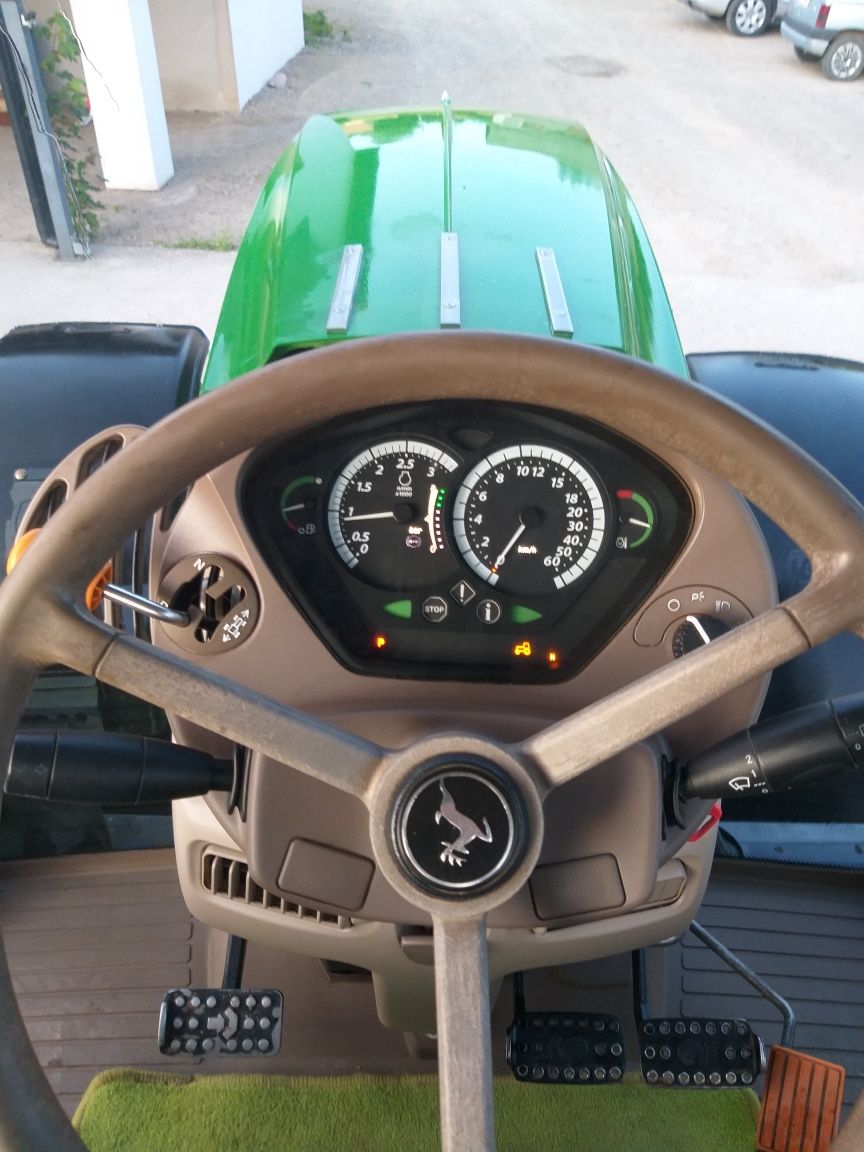 Ciągnik rolniczy John Deere R6150