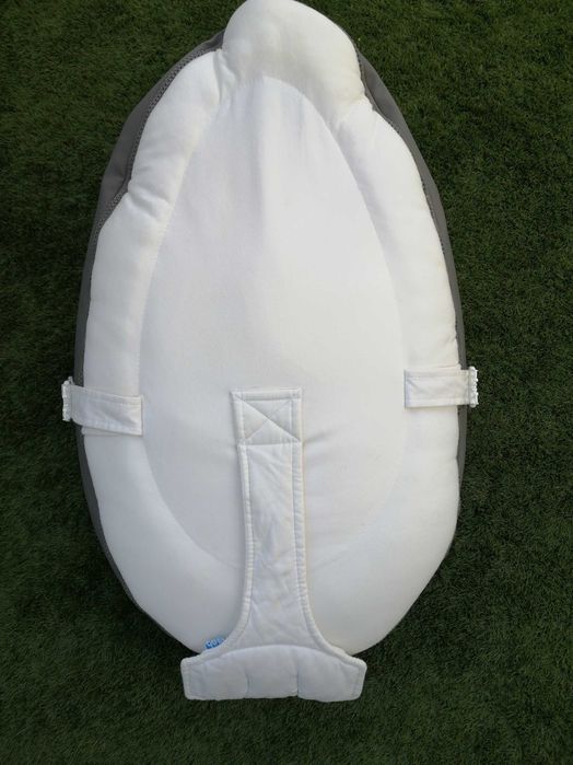 Doomoo espreguiçadeira /puff NOVO