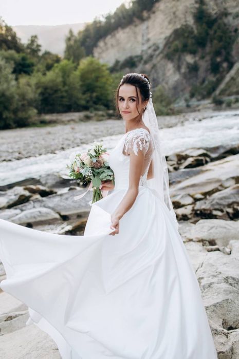 Плаття весільне, сукня