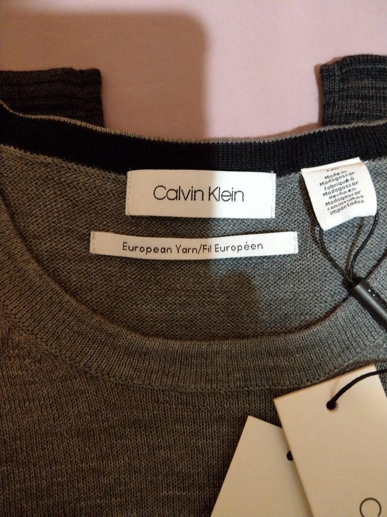 Wyprzedaż: Swetr męski Calvin Klein.