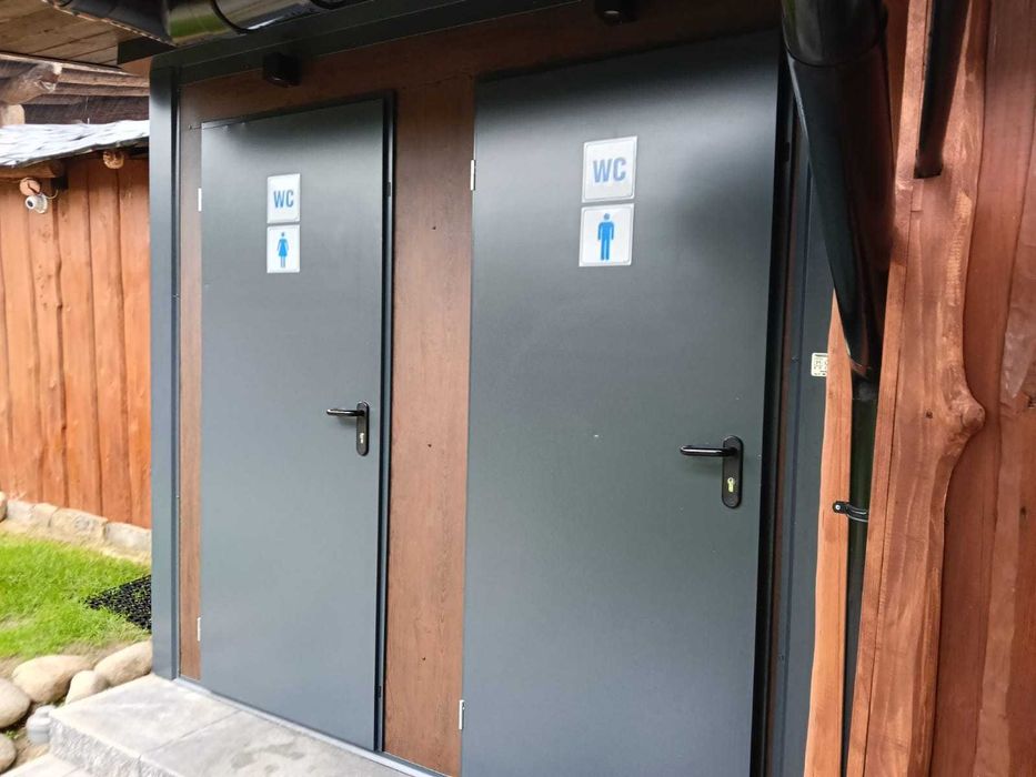 Toalety modułowe do miejsc turystycznych: stoki, kempingi, parkingi