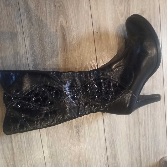 Осінні сапоги жіночі