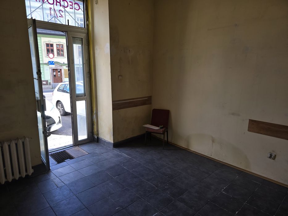 Lokal handlowo-usługowy centrum