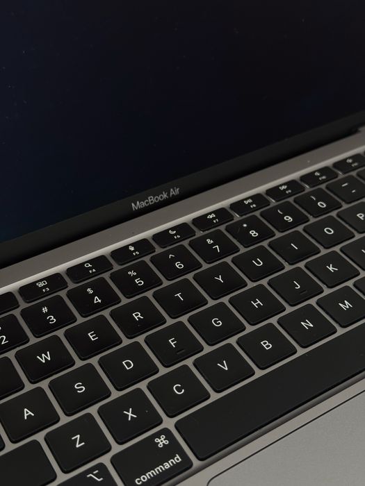 Macbook A2337 laptop