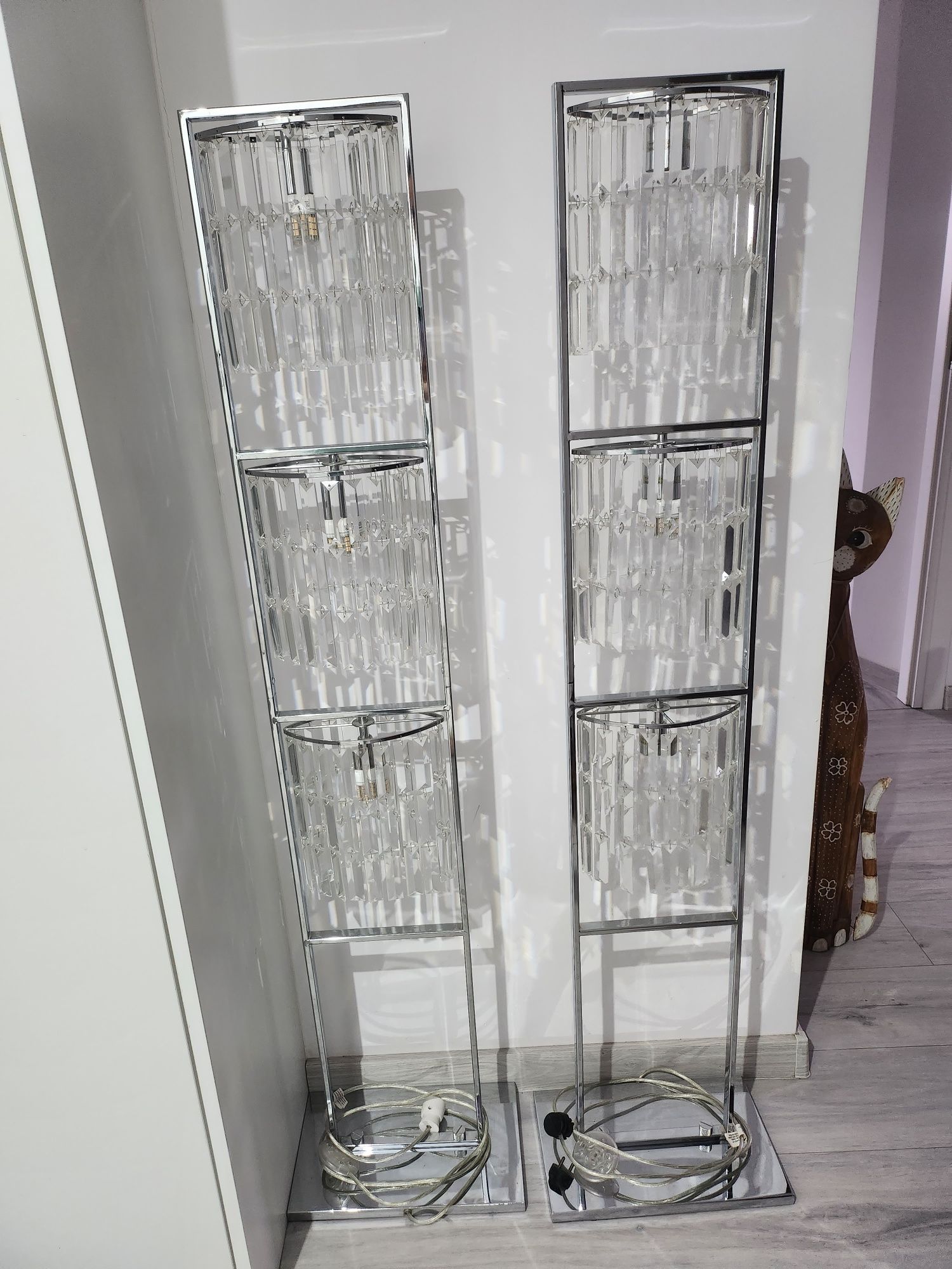 Nowoczesne lampy z kryształkami